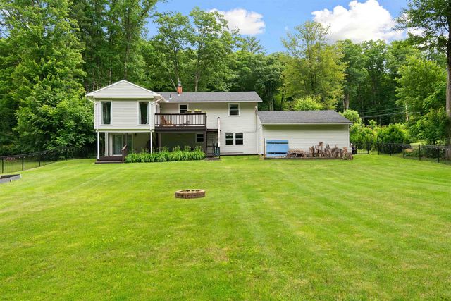 5 Alderbrook Road, Essex, VT 05452