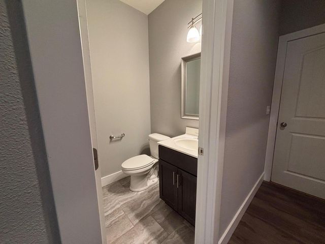 1516 S Essex Road, Springfield, MO 65809