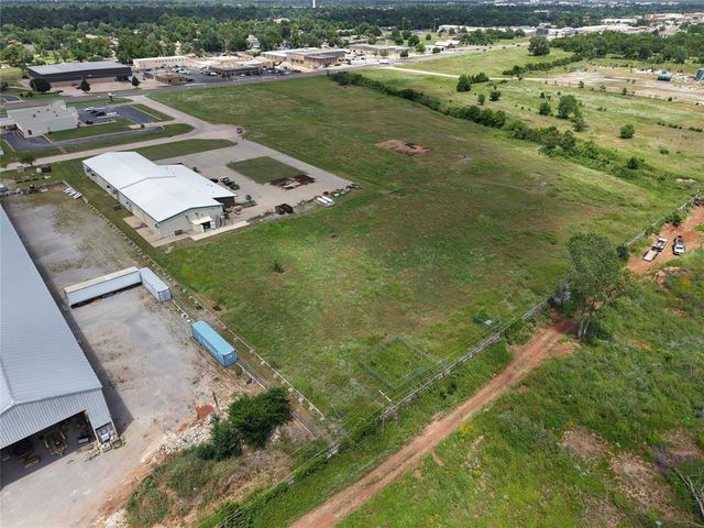 3250 SE 30th Street, Del City, OK 73115