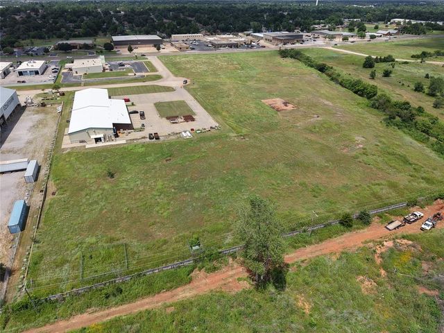 3250 SE 30th Street, Del City, OK 73115
