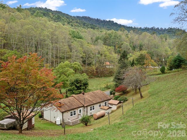 338 Sweet Creek Road, Bakersville, NC 28705