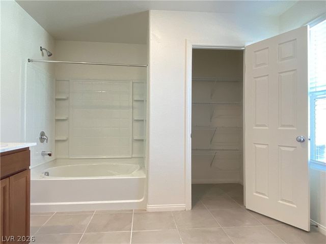 6982 Solano Canyon Avenue, Las Vegas, NV 89113