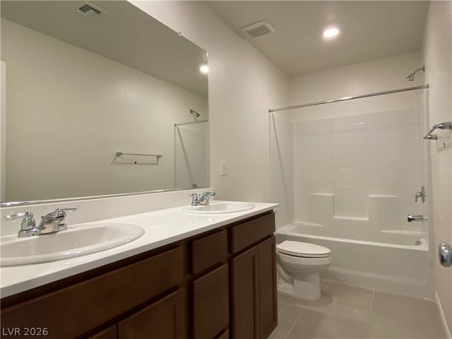 6982 Solano Canyon Avenue, Las Vegas, NV 89113