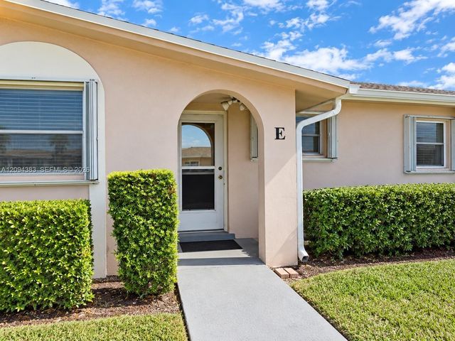 2784 E Dudley Drive E, West Palm Beach, FL 33415