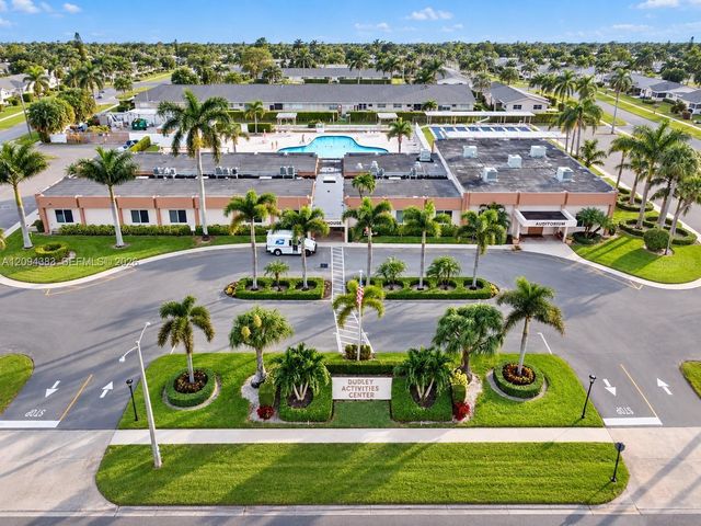 2784 E Dudley Drive E, West Palm Beach, FL 33415