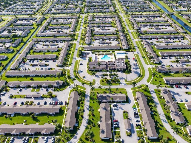 2784 E Dudley Drive E, West Palm Beach, FL 33415