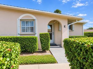 2784 E Dudley Drive E, West Palm Beach, FL 33415
