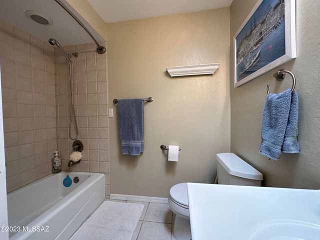 7740 E Manor Place, Tucson, AZ 85750