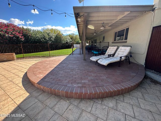 7740 E Manor Place, Tucson, AZ 85750