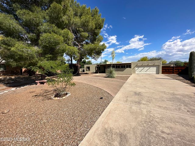 7740 E Manor Place, Tucson, AZ 85750
