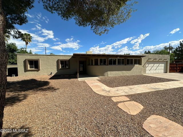 7740 E Manor Place, Tucson, AZ 85750