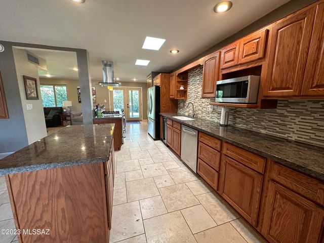 7740 E Manor Place, Tucson, AZ 85750