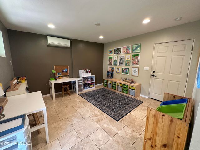 7740 E Manor Place, Tucson, AZ 85750