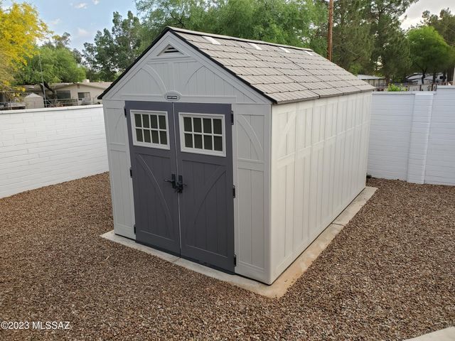 7740 E Manor Place, Tucson, AZ 85750