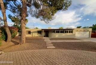 7740 E Manor Place, Tucson, AZ 85750