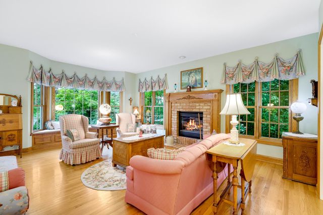 9570 Norway Hills Trail, Lakeville, MN 55044