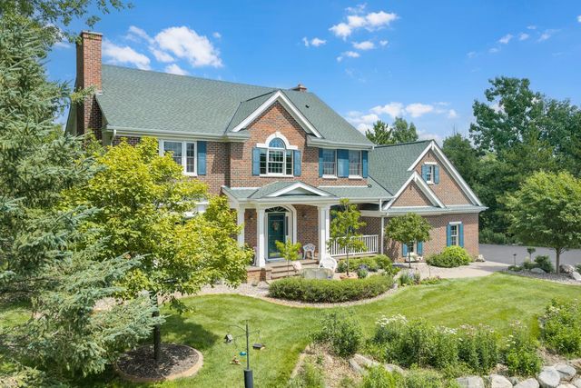 9570 Norway Hills Trail, Lakeville, MN 55044
