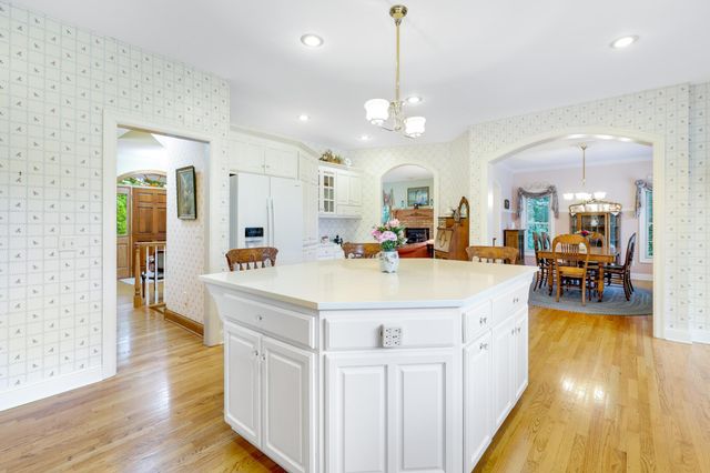 9570 Norway Hills Trail, Lakeville, MN 55044