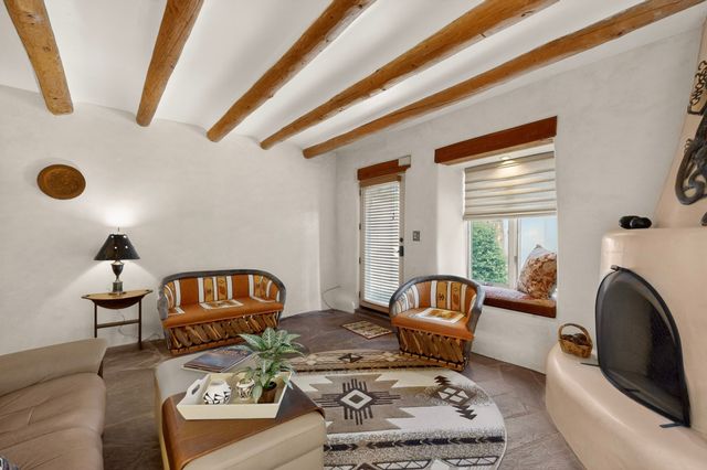 246 Maynard Street, Santa Fe, NM 87501