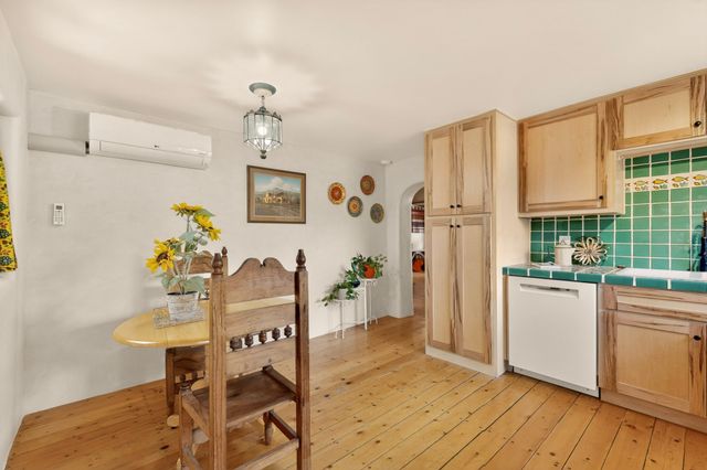 246 Maynard Street, Santa Fe, NM 87501