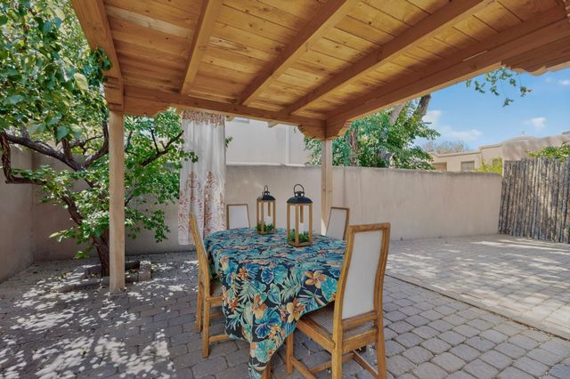 246 Maynard Street, Santa Fe, NM 87501