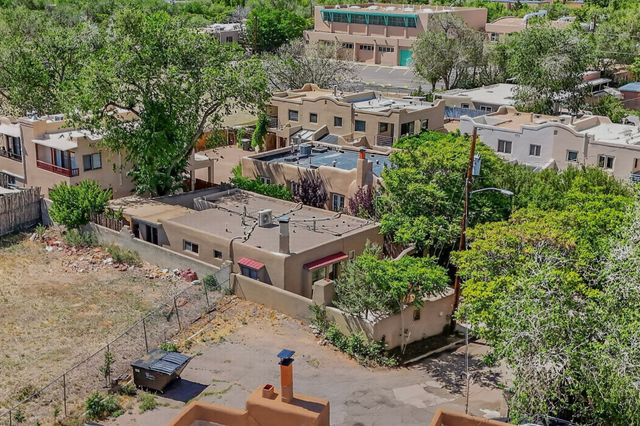 246 Maynard Street, Santa Fe, NM 87501