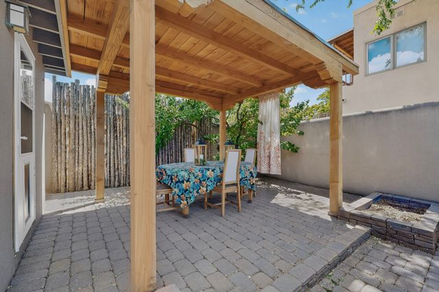 246 Maynard Street, Santa Fe, NM 87501
