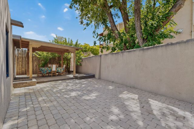 246 Maynard Street, Santa Fe, NM 87501
