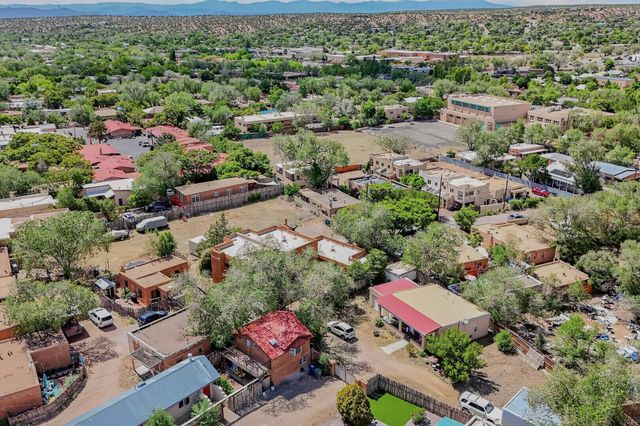 246 Maynard Street, Santa Fe, NM 87501