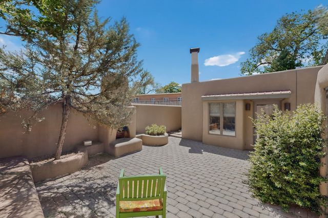 246 Maynard Street, Santa Fe, NM 87501