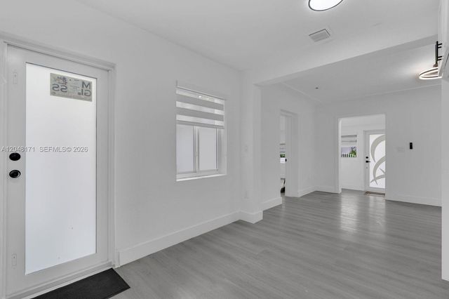 250 NW 45 ST, Miami, FL 33127