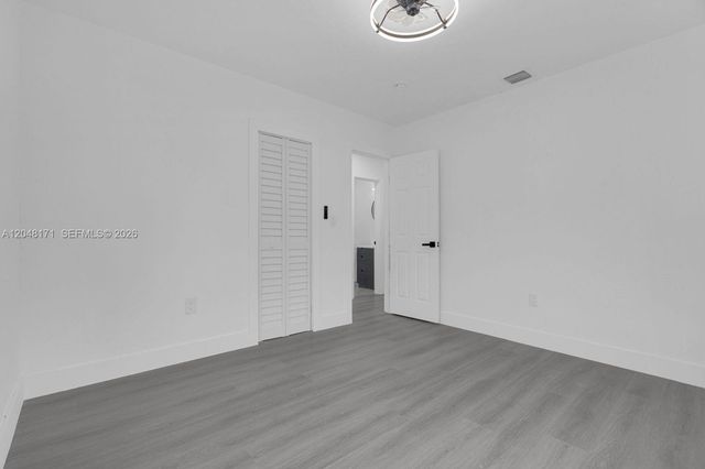 250 NW 45 ST, Miami, FL 33127