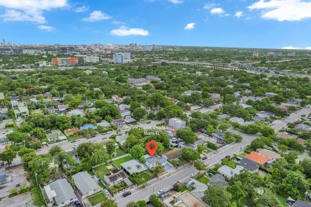 250 NW 45 ST, Miami, FL 33127