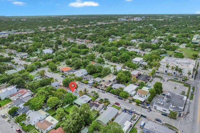 250 NW 45 ST, Miami, FL 33127
