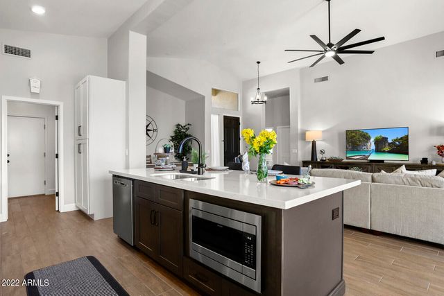 7435 E RUSTLING Pass, Scottsdale, AZ 85255