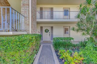 5560 Tamberlane Circle 127, Palm Beach Gardens, FL 33418