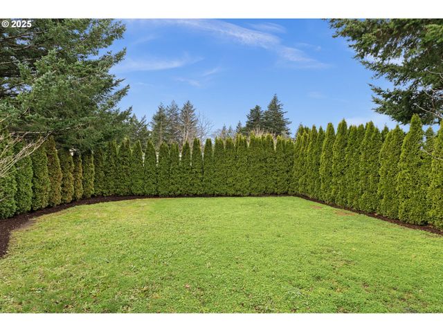 1648 Se LEWELLYN Ave, Troutdale, OR 97060