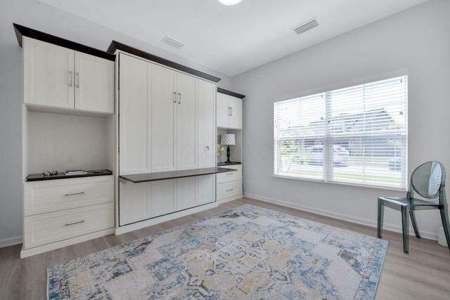 3670 Backstretch Way, Grove City, OH 43123