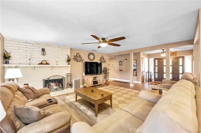 25907 New Chicago, Hemet, CA 92544