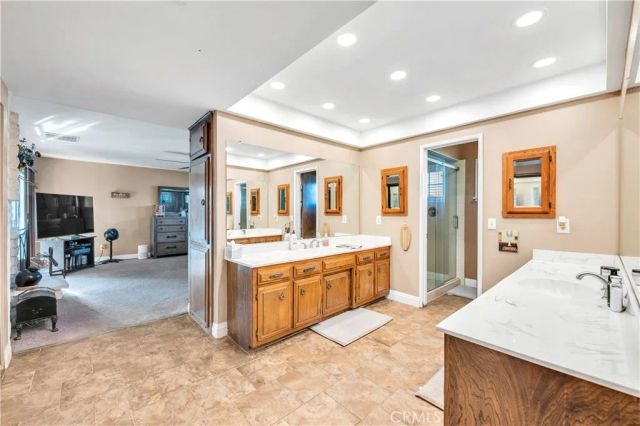 25907 New Chicago, Hemet, CA 92544