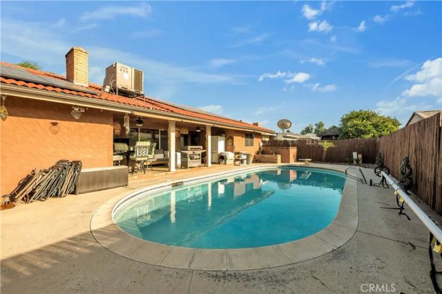 25907 New Chicago, Hemet, CA 92544