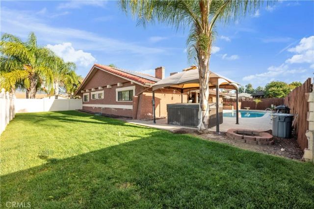 25907 New Chicago, Hemet, CA 92544