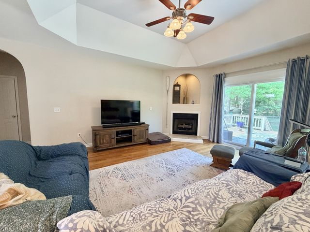 241 Quad Oak Dr, Mount Juliet, TN 37122