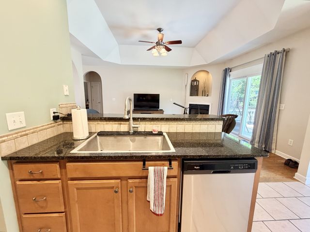 241 Quad Oak Dr, Mount Juliet, TN 37122