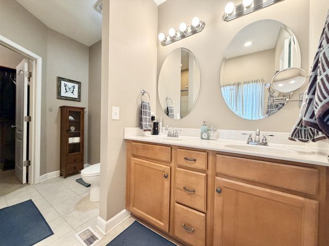 241 Quad Oak Dr, Mount Juliet, TN 37122
