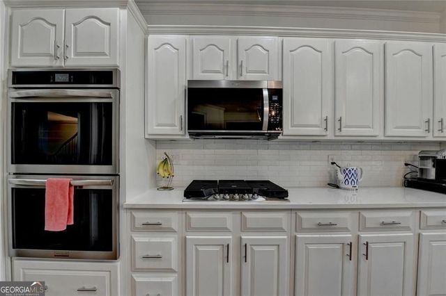 16 Carrington Way, Atlanta, GA 30328