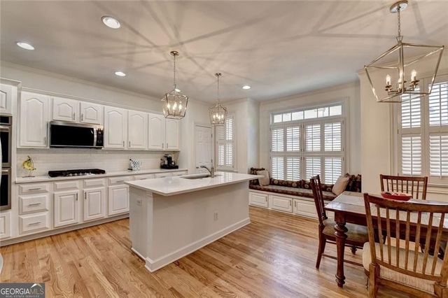 16 Carrington Way, Atlanta, GA 30328