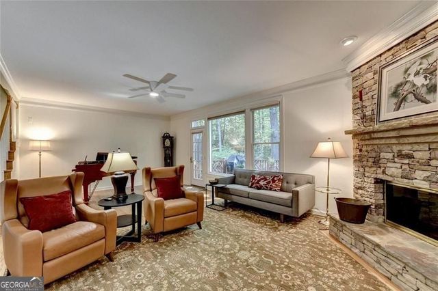 16 Carrington Way, Atlanta, GA 30328