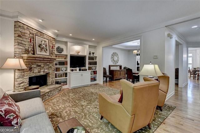 16 Carrington Way, Atlanta, GA 30328