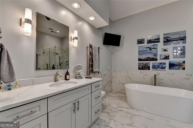 16 Carrington Way, Atlanta, GA 30328
